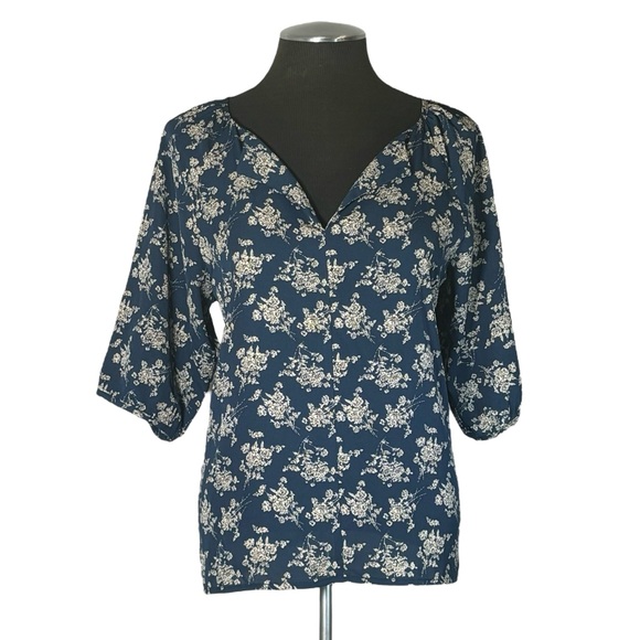 fun 2 fun Tops - Fun2Fun – Christina Split Neck Floral Blouse – Stitch Fix – Small NWT